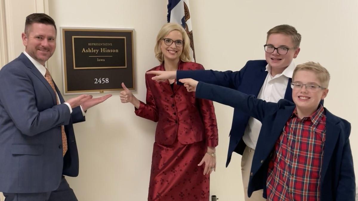 Photo of Rep. Hinson and Family