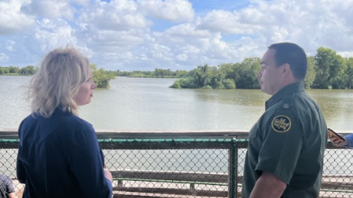 Rep. Hinson at the Border with CBP agent